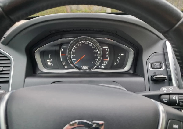 Volvo XC 60 cena 103900 przebieg: 132000, rok produkcji 2017 z Kraków małe 172